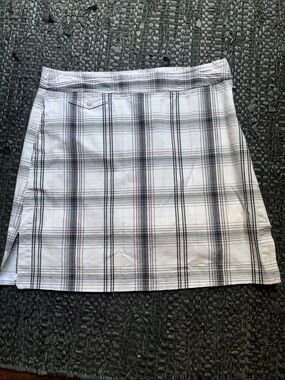 Izod White and Black Plaid Mini Skirt